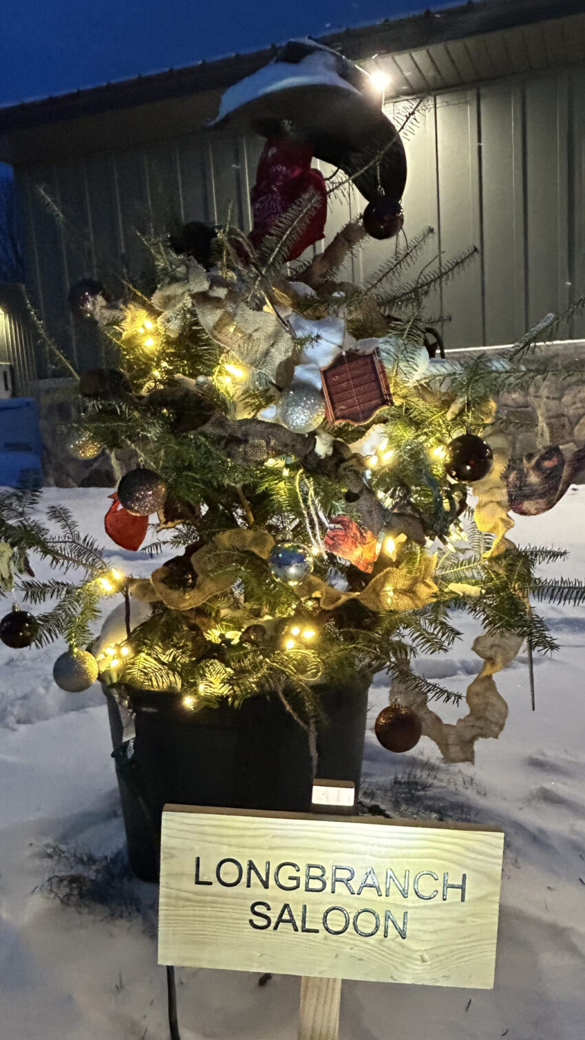 longbranch saloon 850x1511