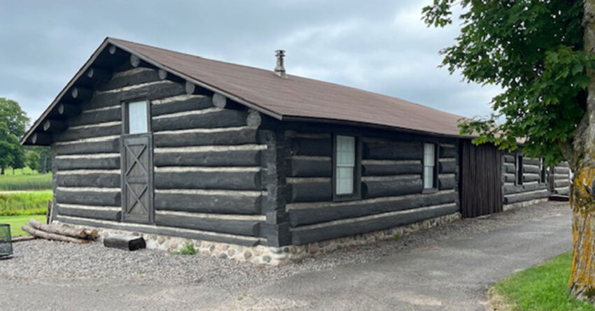 logging camp 2013 cropped 850x445